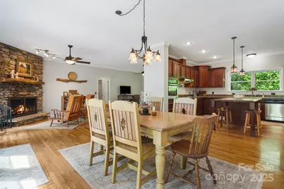 28 Back Stage Pass, Canton, NC 28716 - Photo 16