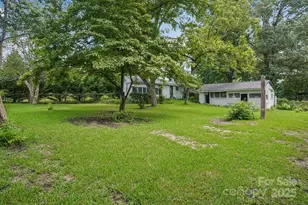 301 E Lee Ave, Bessemer City, NC 28016 - Photo 34