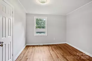 301 E Lee Ave, Bessemer City, NC 28016 - Photo 28