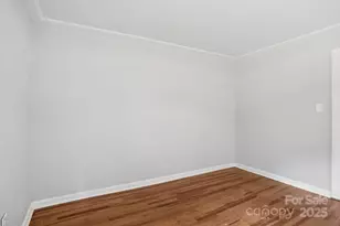 301 E Lee Ave, Bessemer City, NC 28016 - Photo 24