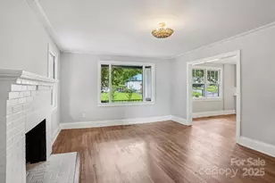 301 E Lee Ave, Bessemer City, NC 28016 - Photo 6