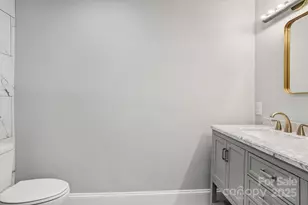 301 E Lee Ave, Bessemer City, NC 28016 - Photo 20