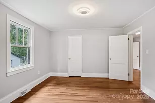 301 E Lee Ave, Bessemer City, NC 28016 - Photo 32