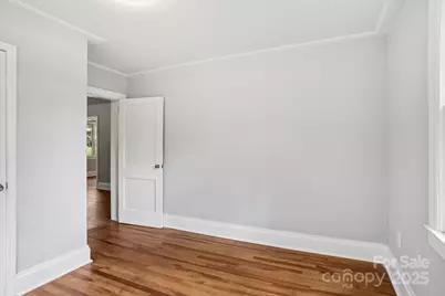 301 E Lee Avenue, Bessemer City, NC 28016 - Photo 22