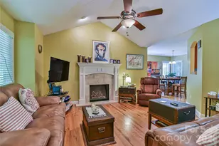 911 Fanning Bridge Rd, Fletcher, NC 28732 - Photo 4