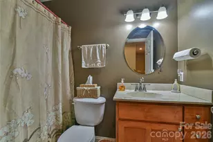 911 Fanning Bridge Rd, Fletcher, NC 28732 - Photo 16