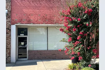105 Pennsylvania Avenue W, Bessemer City, NC 28016 - Photo 2