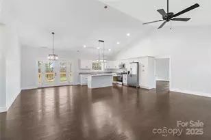 60 Gin's Ln, Mars Hill, NC 28754 - Photo 10