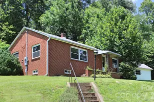 882 Poison Cove Rd, Clyde, NC 28721 - Photo 1