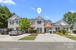 4313 Eaves Ln, Charlotte, NC 28215 - Photo 2