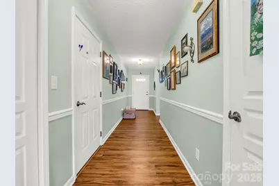 27 Gray Wolf Lane, Hendersonville, NC 28792 - Photo 8