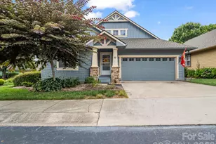 27 Gray Wolf Ln, Hendersonville, NC 28792 - Photo 4