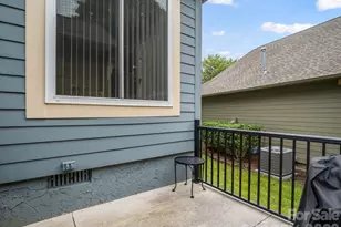 27 Gray Wolf Ln, Hendersonville, NC 28792 - Photo 36