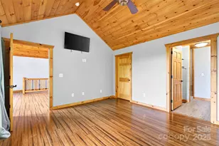 26 Lakeview Trl, Nebo, NC 28761 - Photo 22