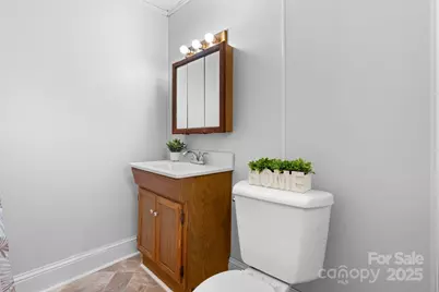 71 14th Street SE, Hickory, NC 28602 - Photo 16