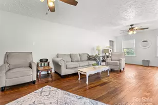 1 Dead End Dr, Flat Rock, NC 28731 - Photo 14