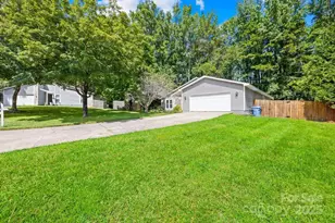 6509 Wealdstone Ct, Mint Hill, NC 28227 - Photo 2