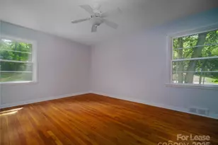 1123 Lynbrook Dr, Charlotte, NC 28211 - Photo 34