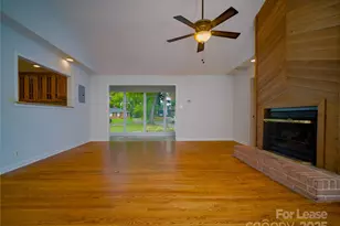 1123 Lynbrook Dr, Charlotte, NC 28211 - Photo 2