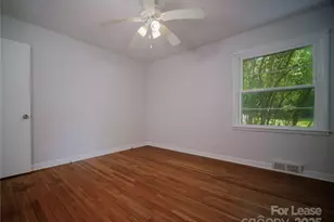 1123 Lynbrook Dr, Charlotte, NC 28211 - Photo 32