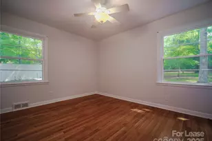 1123 Lynbrook Dr, Charlotte, NC 28211 - Photo 38