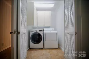 1123 Lynbrook Dr, Charlotte, NC 28211 - Photo 30