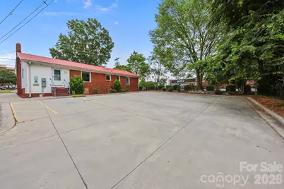 2960 Dale Earnhardt Boulevard, Kannapolis, NC 28083 - Photo 24