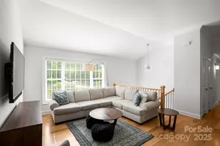 4816 Fairheath Rd, Charlotte, NC 28210 - Photo 2