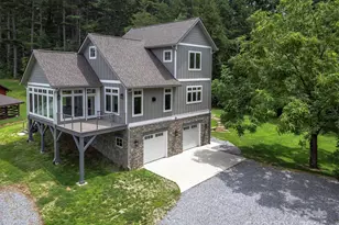 326 Golden Valley Dr, Hendersonville, NC 28792 - Photo 6