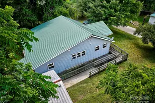 111 Kenneth Cooper Rd, Whittier, NC 28789 - Photo 16