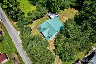 111 Kenneth Cooper Rd, Whittier, NC 28789 - Photo 4