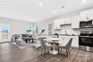 574 N Sparkleberry St, Chester, SC 29706 - Photo 2