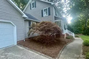 252 Deerfield St SE, Lenoir, NC 28645 - Photo 6