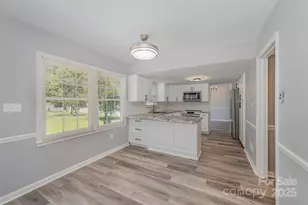 5915 Bluebonnet Rd, Charlotte, NC 28212 - Photo 6