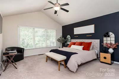 6207 Glencairn Court, Charlotte, NC 28269 - Photo 18