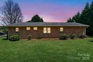 305 Ridge Dr, Mount Holly, NC 28120 - Photo 30