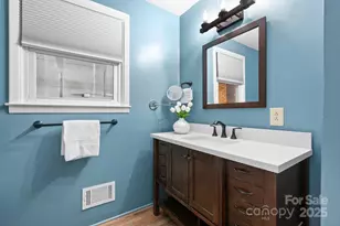 1071 12th Ave NW, Hickory, NC 28601 - Photo 18