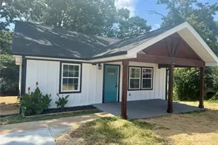 142 S Morrow Ave, Albemarle, NC 28001 - Photo 2