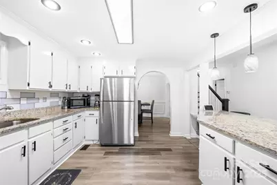 911 Wilson W Lee Boulevard, Statesville, NC 28677 - Photo 16