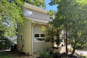 11 Pinewood Rd, Asheville, NC 28805 - Photo 2