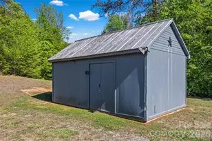953 Bollinger Pond Dr, Clover, SC 29710 - Photo 26