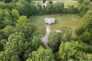 953 Bollinger Pond Dr, Clover, SC 29710 - Photo 32