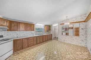 953 Bollinger Pond Dr, Clover, SC 29710 - Photo 10