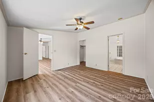 953 Bollinger Pond Dr, Clover, SC 29710 - Photo 14