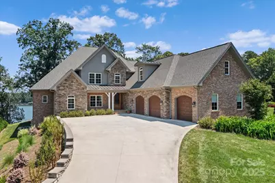 1122 Astoria Parkway, Catawba, NC 28609 - Photo 1