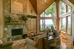 456 Spring House Dr, Burnsville, NC 28714 - Photo 2