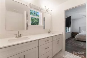 1824 Purser Dr, Charlotte, NC 28215 - Photo 10