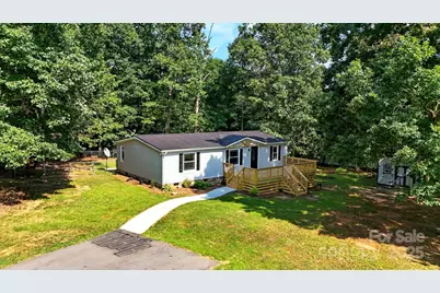 2734 Orangewood Lane, Newton, NC 28658 - Photo 24