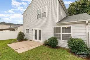 9341 Meadowmont View Dr, Charlotte, NC 28269 - Photo 26