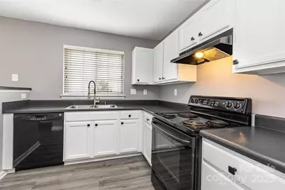 9341 Meadowmont View Drive, Charlotte, NC 28269 - Photo 8